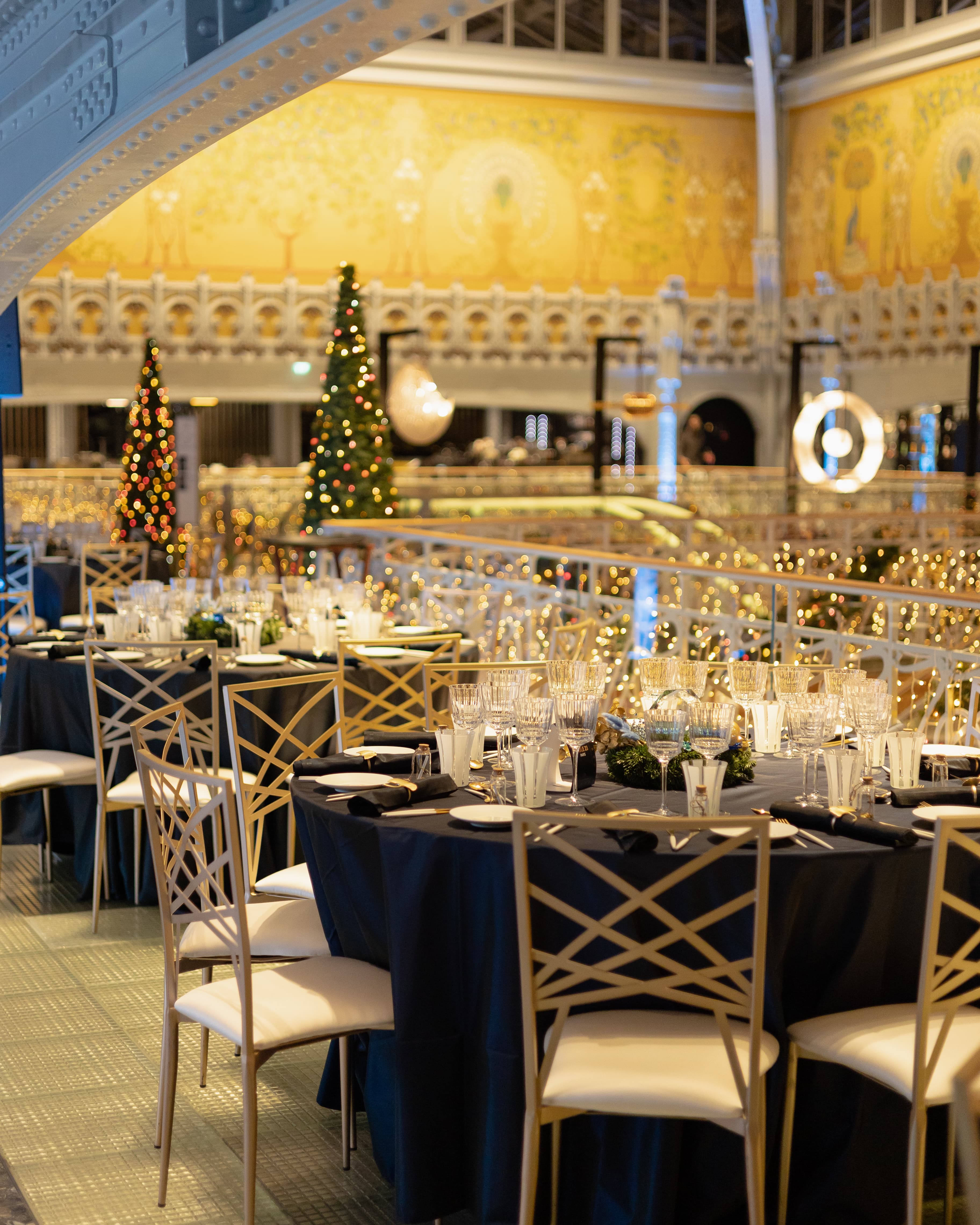 Tables dressées Samaritaine